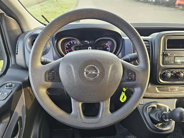 Opel Vivaro 1.6 2019 Diesel 12