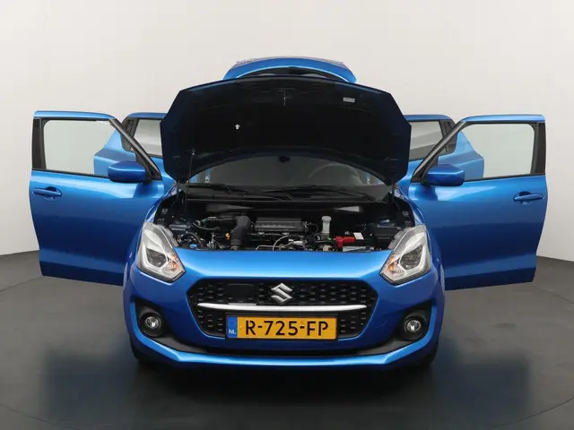 Suzuki Swift 1.2 Select Smart Hybrid 2022 Benzine 24