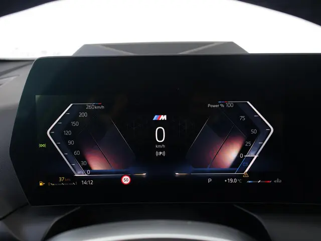 BMW 1 Serie 120 2025 Benzine 16