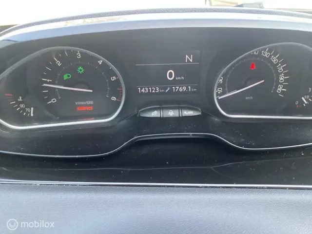 Peugeot 208 1.4 e-HDi Blue Lease DIESEL 2013 Diesel 13