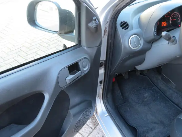 Fiat Panda 1.2 Edizione Cool 5 deurs airco 2011 Benzine 11