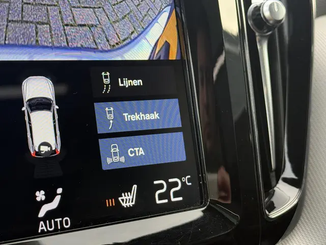 Volvo XC60 2.0 T6 AWD R-Design 2018 Benzine 26