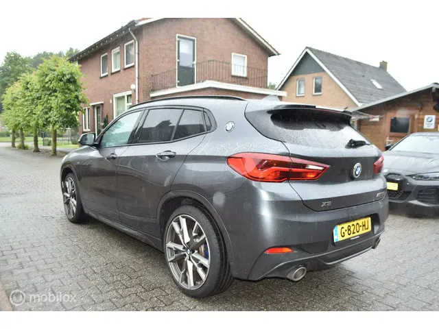 BMW X2 3