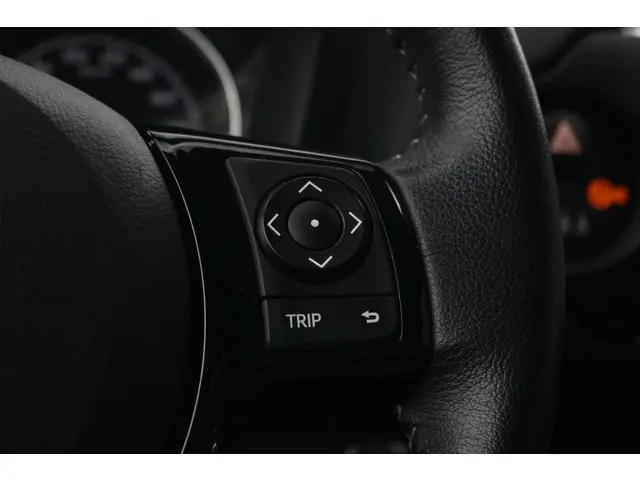 Toyota Yaris 1.5 Hybrid Executive 2017 Hybride Benzine 11