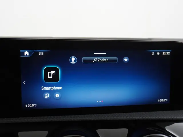 Mercedes-Benz A-Klasse 200 AMG Line 2023 Benzine 34