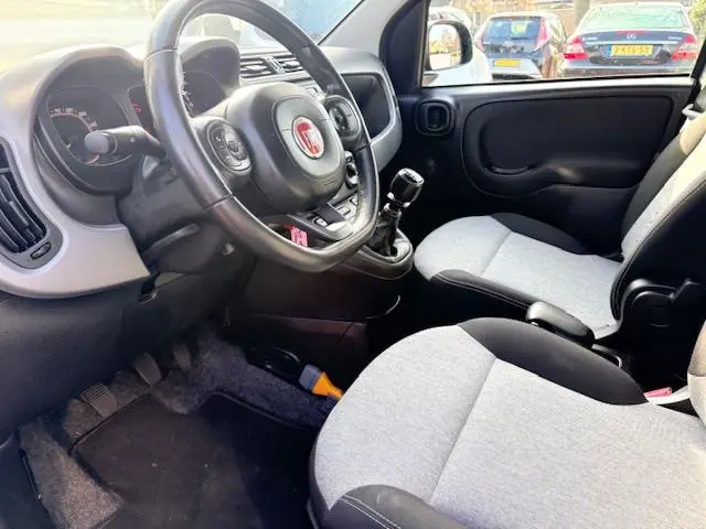 Fiat Panda 0.9 TwinAir Lounge 2018 Benzine 9