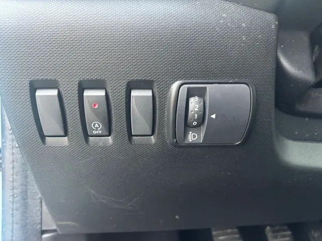 Renault Twingo 1.0 SCe Expression 2015 Benzine 10