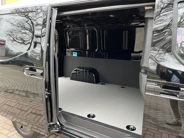 Farizon SV L1H1 83 kWh 2025 Elektrisch 31