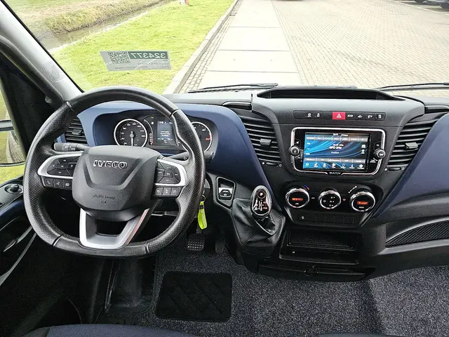 Iveco Daily 35S18 2019 Diesel 8