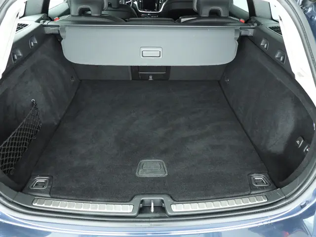 Volvo V60 2.0 B4 MHEV diesel R-Design 2021 Diesel 10