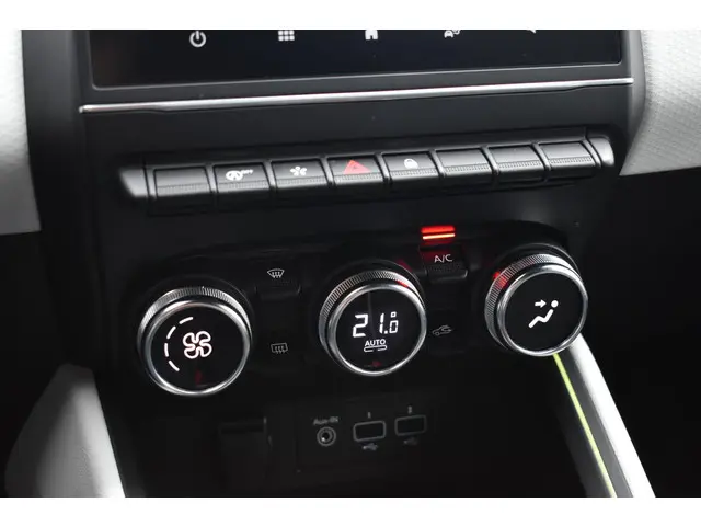 Renault Clio TCe 90 Techno 2022 Benzine 19