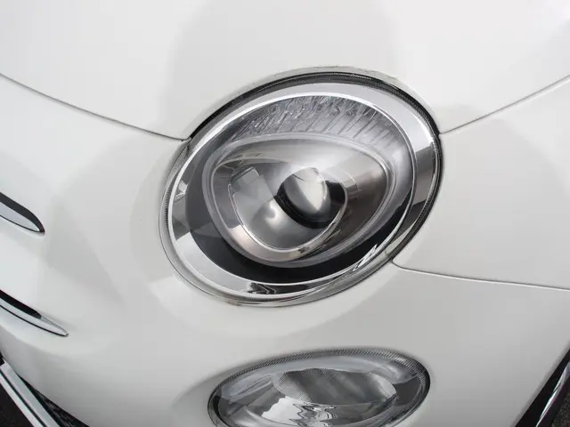 Fiat 500 1.0 Hybrid Dolcevita 2024 Benzine 27