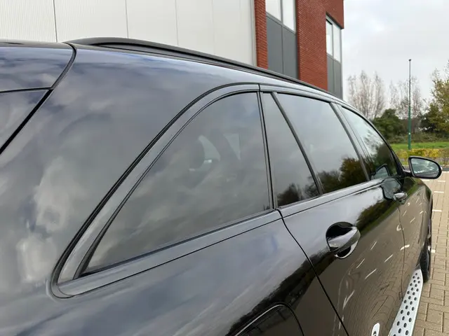 Mercedes-Benz GLC 300d 4MATIC AMG Pakket 2019 Diesel 51