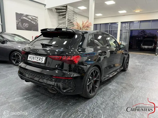 Audi RS3 2.5 TFSI RS 3 quattro 2024 Benzine 4
