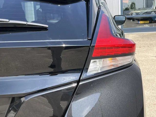 Nissan Leaf Tekna 40 kWh 2018 Elektrisch 45