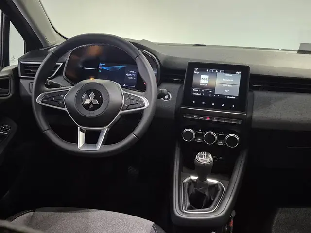 Mitsubishi Colt 1.0T Intense 2024 Benzine 10