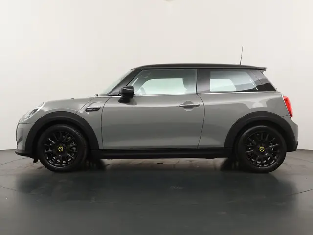 MINI Electric Camden Edition 33 kWh 2022 Elektrisch 11
