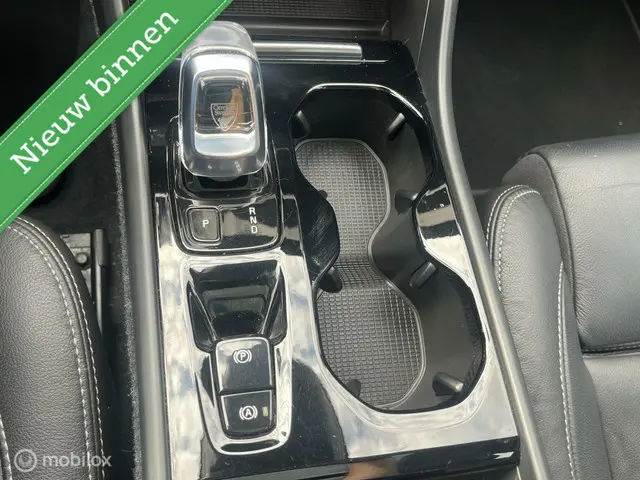Volvo XC40 1.5 T5 Recharge R-Design 2022 Hybride Benzine 16