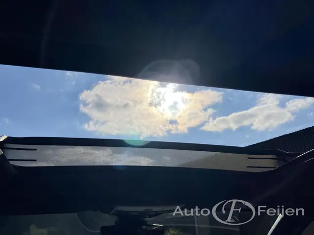 Volkswagen T-Roc 1.5 TSI R-Line Edition 2024 Benzine 17