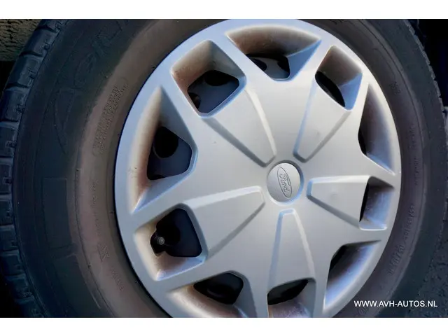 Ford Transit 350 2.2 TDCI L3H3 Ambiente 2015 Diesel 11