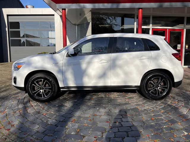 Mitsubishi ASX 1.6i-16v Cleartec Bright 2016 Benzine 2