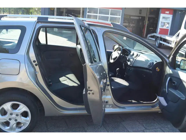 Dacia Logan MCV 0.9 TCe Prestige 2015 Benzine 16