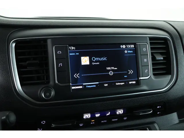 Peugeot Expert 2.0 BlueHDI 145 Standard 2023 Diesel 12