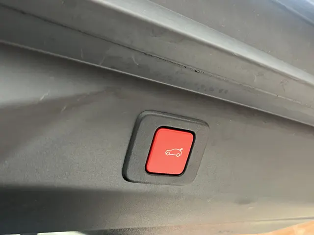 Peugeot 3008 Hybrid 136 GT 2024 Hybride Benzine 31