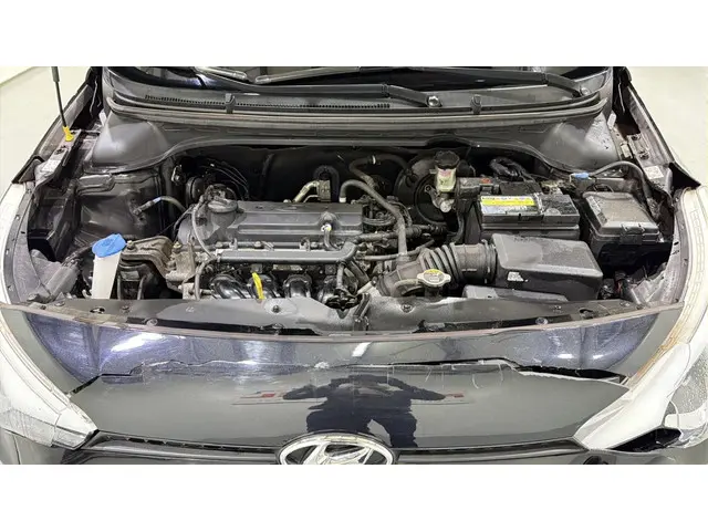 Hyundai i20 I-20 1.2 Premium Passion Navi 2018 Benzine 40
