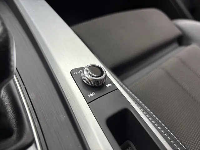 Audi A4 Avant 1.4 TFSI Sport S line edition 2018 Benzine 29