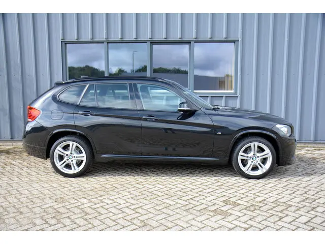 BMW X1 XDrive20i M Sport High Executive 2015 Benzine 10