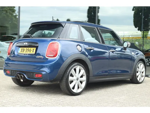 MINI Cooper S 2