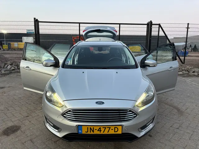 Ford Focus Wagon 1.0 Titanium 2016 Benzine 22