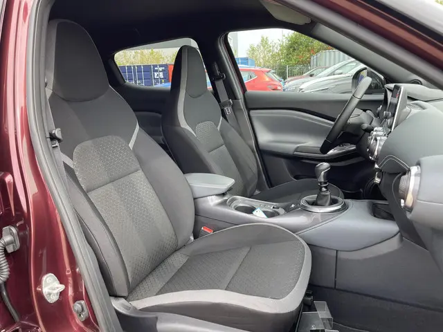 Nissan Juke 1.0 DIG-T N-Design 2022 Benzine 11