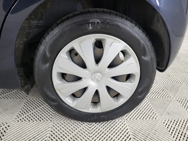 Peugeot 108 1.0 e-VTi Blue Lion 2016 Benzine 6