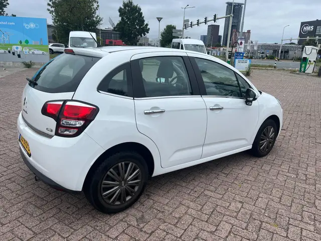 Citroën C3 1.0 PureTech Collection 2015 Benzine 3