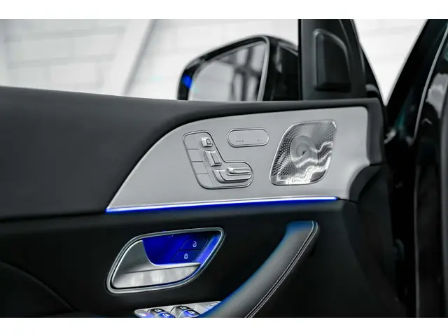 Mercedes-Benz GLE 450 2023 Benzine 44