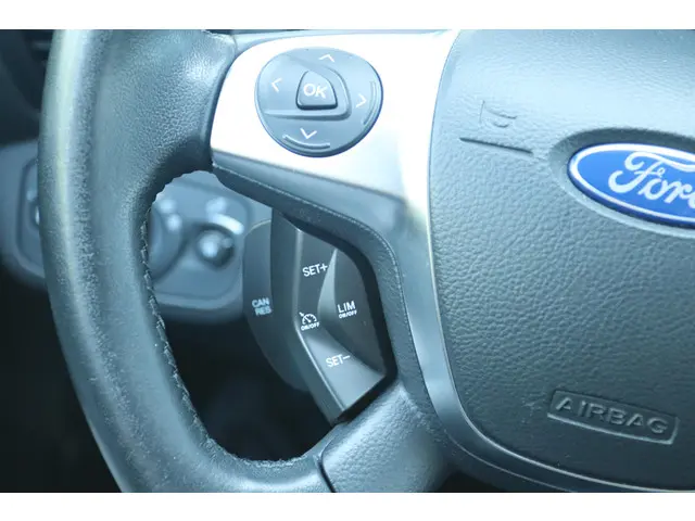 Ford Kuga 1.5 TITANIUM 2015 Benzine 17