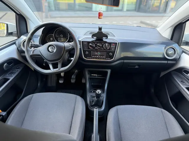 Volkswagen up! 1.0 BMT move up! 2018 Benzine