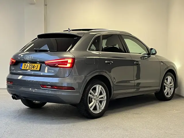 Audi Q3 1.4 TFSI CoD S-line 2018 Benzine 2