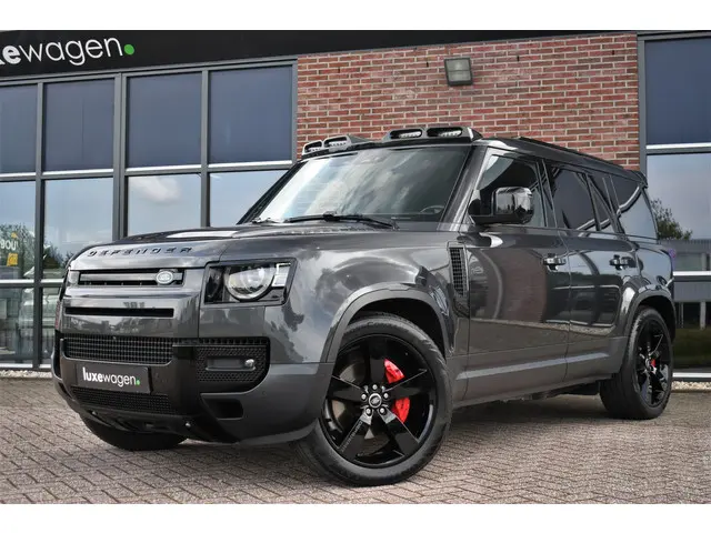 Land Rover Defender 110 D300 SE 2021 Diesel 48