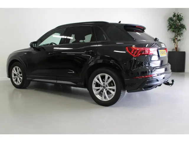 Audi Q3 35 TFSI S edition 2021 Benzine 7