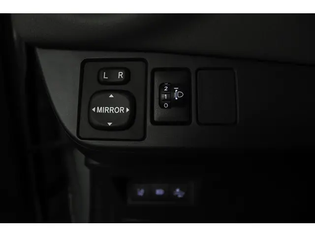 Toyota Yaris 1.5 Hybrid Active 2020 Hybride Benzine 28