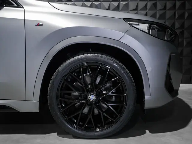 BMW X1 xDrive30e 2023 Hybride Benzine 29