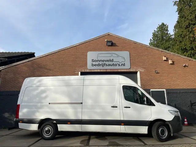Mercedes-Benz Sprinter 317CDI wb433 L3 Aut. 2022 Diesel 7