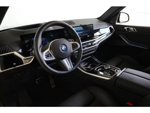 BMW X5 xDrive50e 2025 Hybride Benzine 6