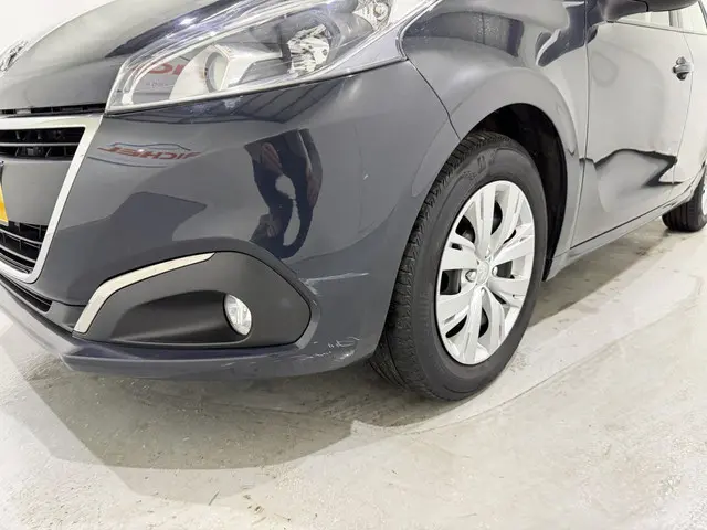 Peugeot 208 HB 1.2 PureTech Blue Lion 2017 Benzine 27