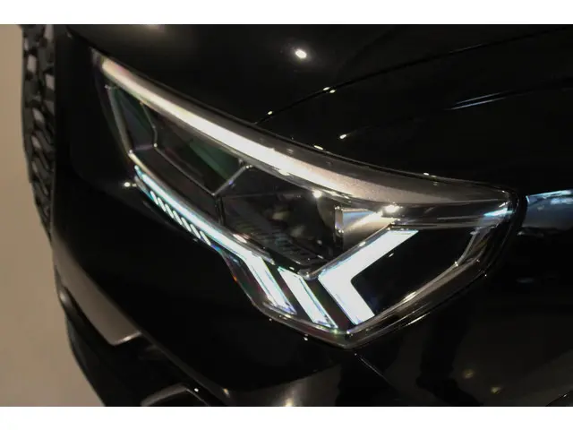 Audi Q3 35 TFSI S edition PANO | Sfeer 2023 Benzine 61