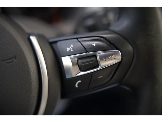 BMW 1 Serie 118i High Executive M Sport 2017 Benzine 36