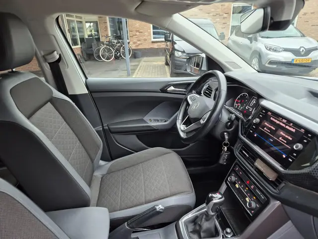 Volkswagen T-Cross 1.5 TSI Style Business 2021 Benzine 14